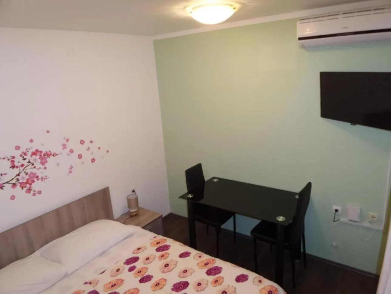 Mikulic Apartments Zadar